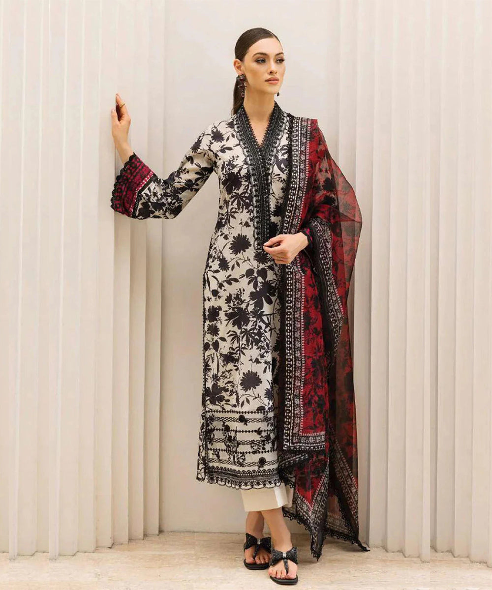 3PC LAWN PRINTED SHIRT WITH VOILE PRINTED DUAPTTA - 4020
