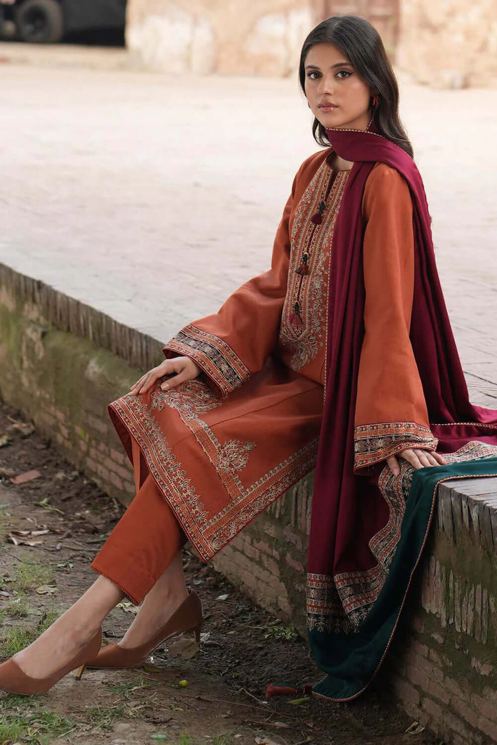 3PC Lawn Embroidered Shirt With Printed Jauqard Dupatta-5190